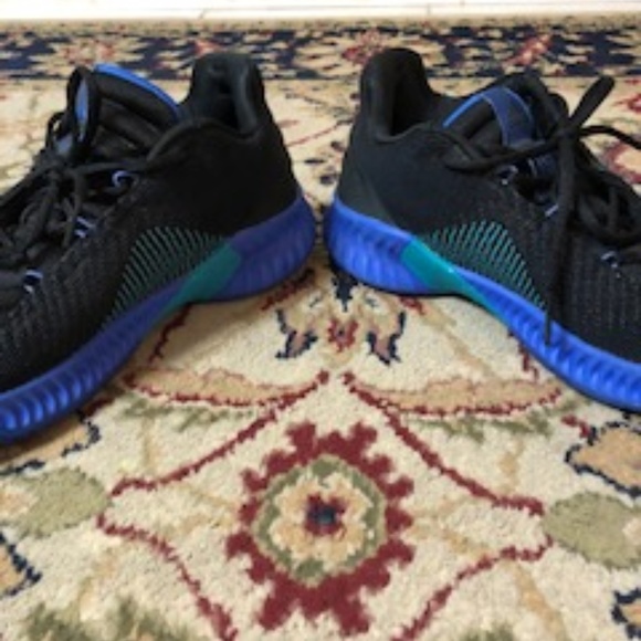 Pro Bounce Low - Hornets 2018